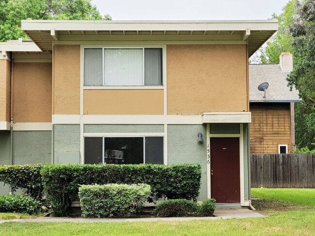 property at 1536 Drake Dr