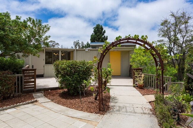 property at 2837 Kalmia Pl