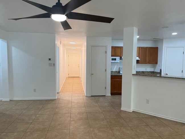 18121 Skysail Dr in Manor, TX - Building Photo - Building Photo