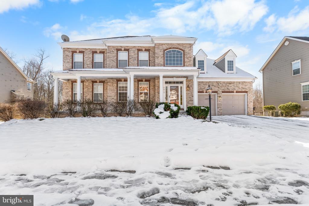 7513 Tottenham Dr in White Plains, MD - Foto de edificio