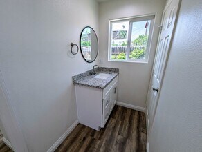 156 E Marshall Blvd in San Bernardino, CA - Building Photo - Building Photo
