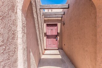 716 Espolon Dr in El Paso, TX - Building Photo - Building Photo