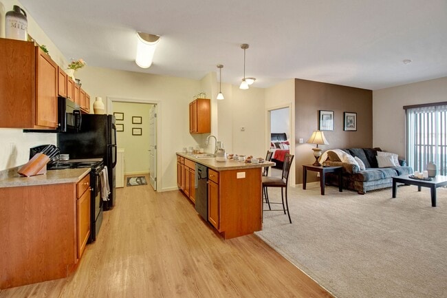 Prairie Pines at the Ridge in Williston, ND - Building Photo - Building Photo