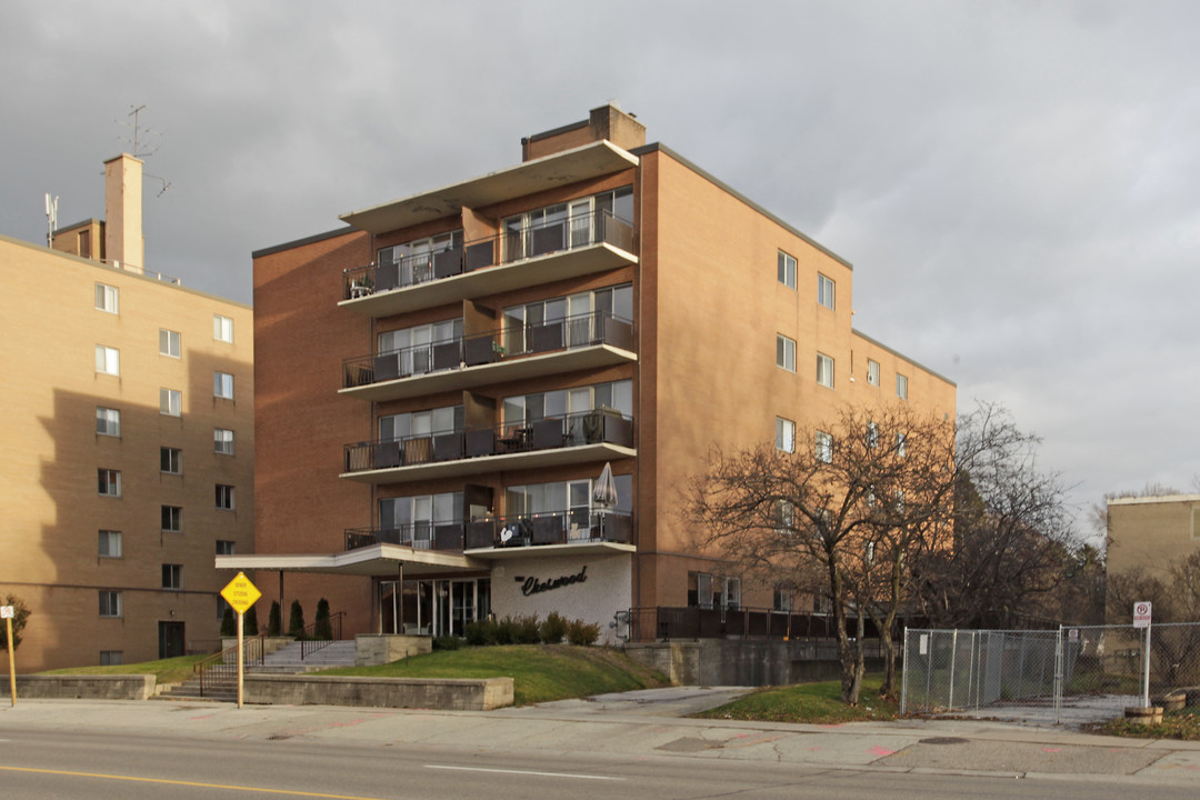 The Cheswood in Mississauga, ON - Building Photo