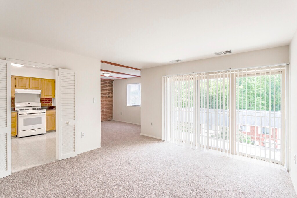 Whitehall Square Apartments in Suitland, MD