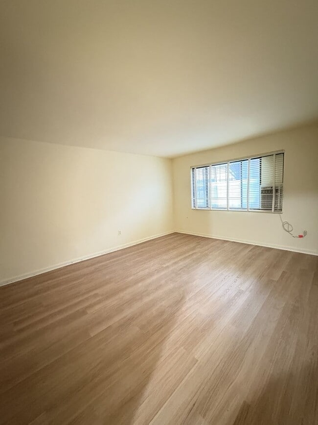 829 RCC in Washington, DC - Building Photo - Building Photo