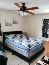 1536 Barbarie Ln in West Palm Beach, FL - Building Photo - Building Photo