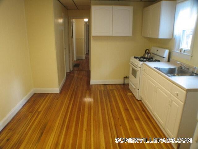 18 Radcliffe Rd in Somerville, MA - Building Photo - Building Photo