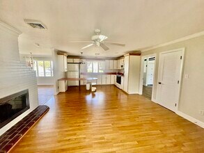 10 Pine Grove Rd in Hingham, MA - Building Photo - Building Photo