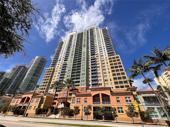 151 Michigan Ave, Unit 2110 in Miami Beach, FL - Building Photo - Building Photo