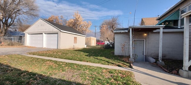 462 Canyon Rd