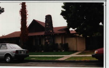 2071 S Nautical St in Anaheim, CA - Building Photo - Building Photo