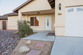 404 S Inyo St in Ridgecrest, CA - Building Photo - Building Photo