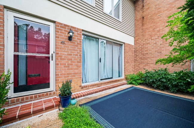 43 Gunning Ln in Downingtown, PA - Foto de edificio - Building Photo