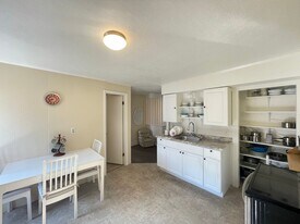 60 Broadway in Pembroke, NH - Building Photo