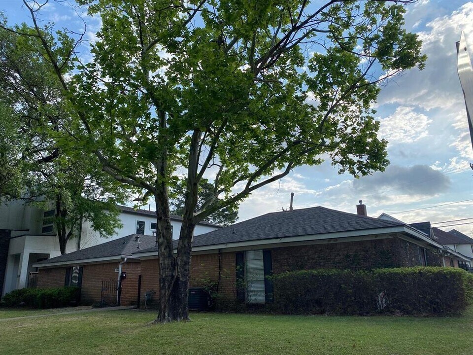 1518 Early Ln in Houston, TX - Building Photo