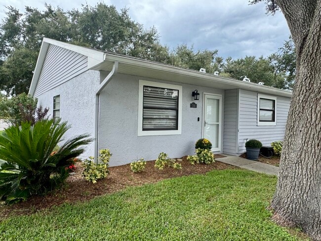 property at 198 Somerset Cir N