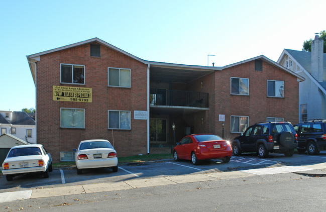 Lee Apartments in Roanoke, VA - Foto de edificio - Building Photo