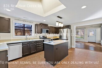 876 New Haw Creek Rd in Asheville, NC - Building Photo - Building Photo