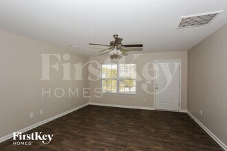 413 Bennington Dr in Stanley, NC - Foto de edificio - Building Photo