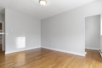 156 Lexington St, Unit 2 in Boston, MA - Building Photo - Building Photo