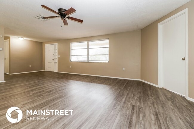 property at 10911 Piccadilly Rd