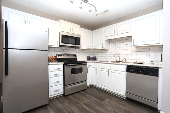 Haven at Research Triangle Park in Durham, NC - Foto de edificio - Interior Photo