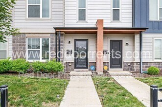 2936 W New York St in Indianapolis, IN - Foto de edificio - Building Photo