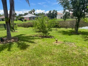 5406 Sandy Shell Dr in Apollo Beach, FL - Building Photo - Building Photo