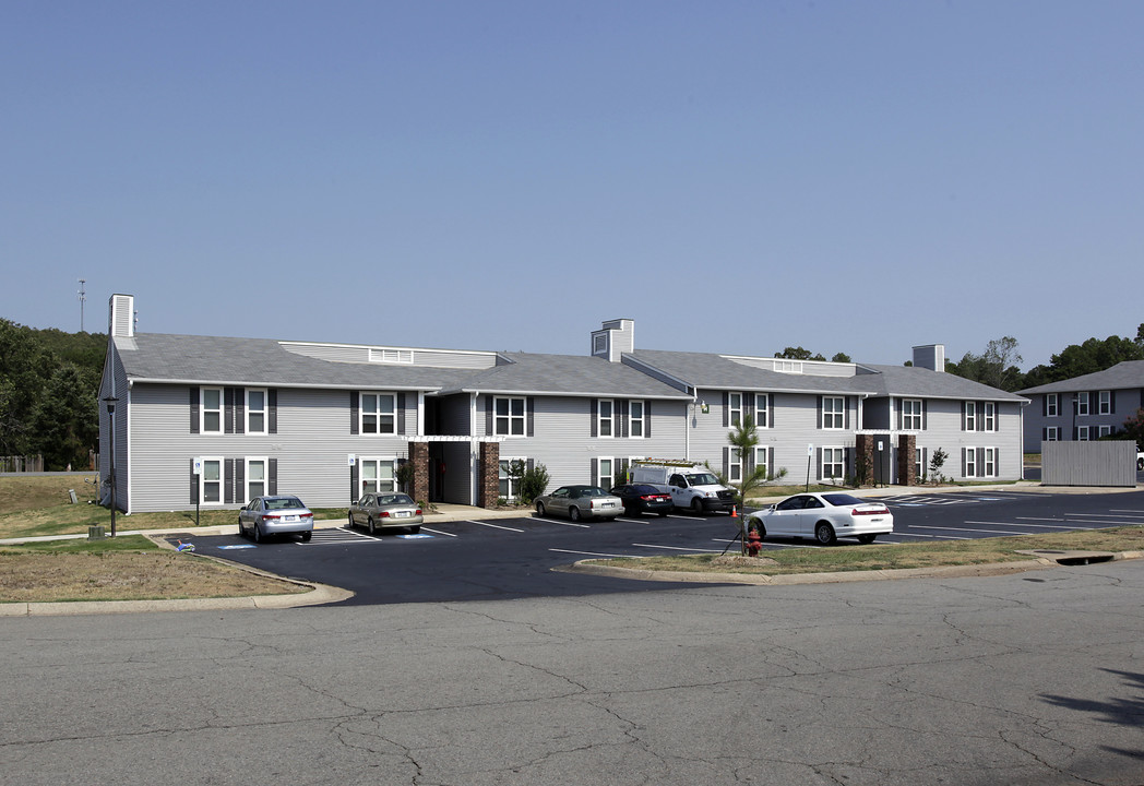 Woodbend Apartments in Maumelle, AR - Building Photo