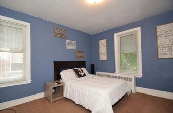 245 Pensdale St in Philadelphia, PA - Building Photo - Building Photo