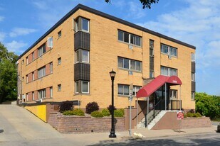 1800 La Salle Ave in Minneapolis, MN - Building Photo