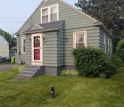 311 Raphael Ave in Syracuse, NY - Foto de edificio - Building Photo
