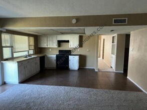 4513 Freeport Dr in Garland, TX - Building Photo - Building Photo