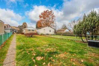 245 Vine St in Homestead, PA - Building Photo - Building Photo