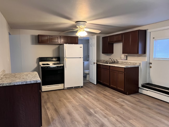 92 Shaker Rd in Albany, NY - Building Photo - Building Photo