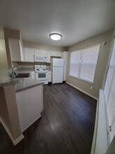 Glenrose Square Apartments in Garland, TX - Building Photo - Building Photo