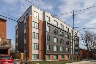 29B Robinson Av in Ottawa, ON - Building Photo