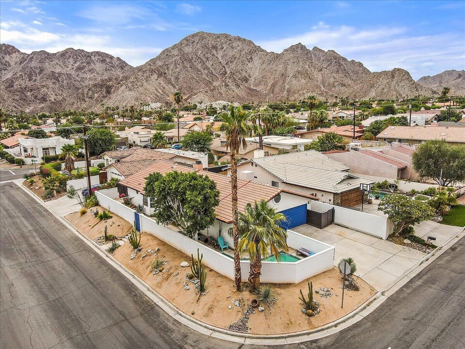 53750 Avenida Obregon in La Quinta, CA - Building Photo