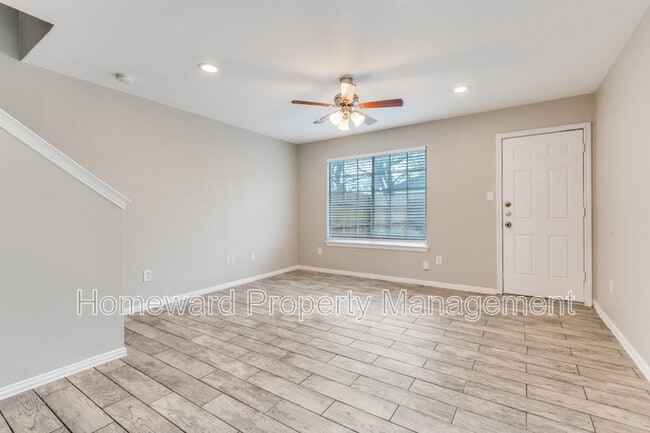 1911 May St in Fort Worth, TX - Building Photo - Building Photo