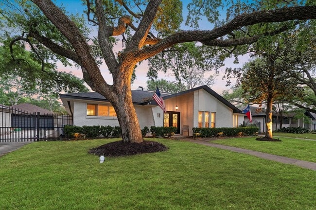 property at 5511 Queensloch Dr