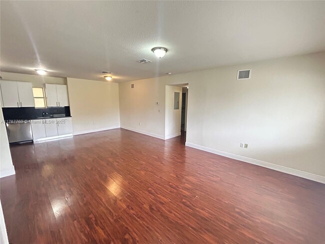 2931 Sheridan Ave in Miami Beach, FL - Building Photo - Building Photo