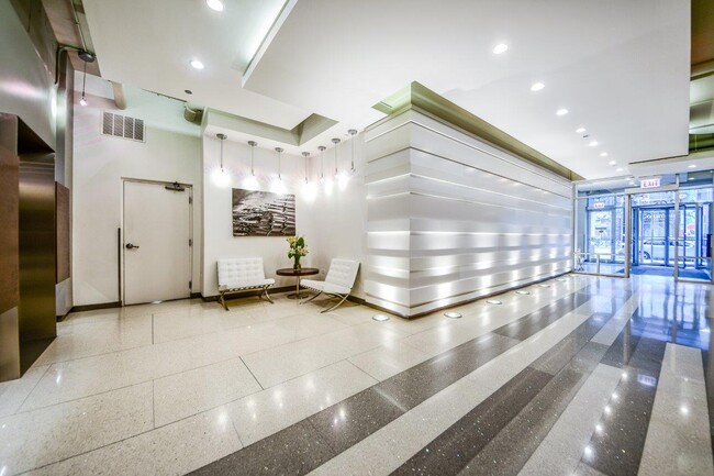 1305 S Michigan Ave, Unit 1702 in Chicago, IL - Building Photo - Building Photo