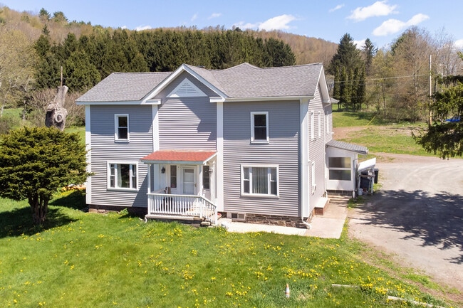 21 Elk Creek Rd, Unit 3