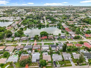 720 SW 4th St in Hallandale Beach, FL - Building Photo - Building Photo