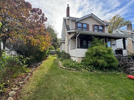 186 Selvage Ave in Teaneck, NJ - Building Photo