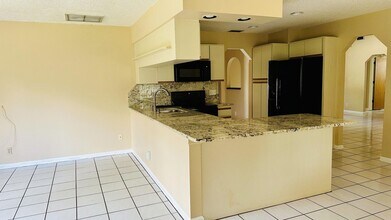 11952 60th St N in West Palm Beach, FL - Building Photo - Building Photo