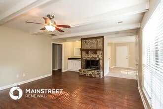 8495 N Pond Dr in Riverdale, GA - Building Photo - Building Photo