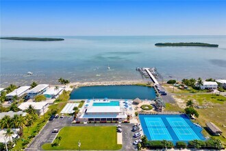 804 N Topaz in Key Largo, FL - Building Photo - Building Photo