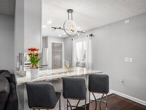 2545 Vanderberg Ave in Columbus, OH - Building Photo - Building Photo